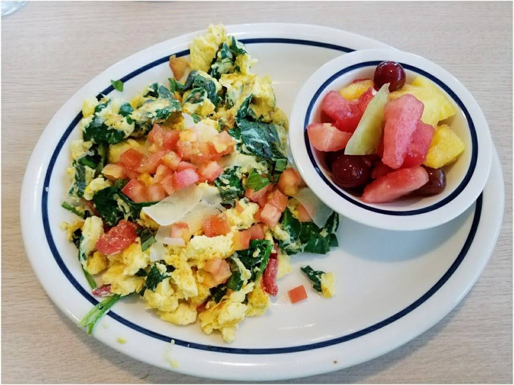 IHOP | restaurant | 7951 NE Vancouver Plaza Dr, Vancouver, WA 98662, USA | 3602544467 OR +1 360-254-4467