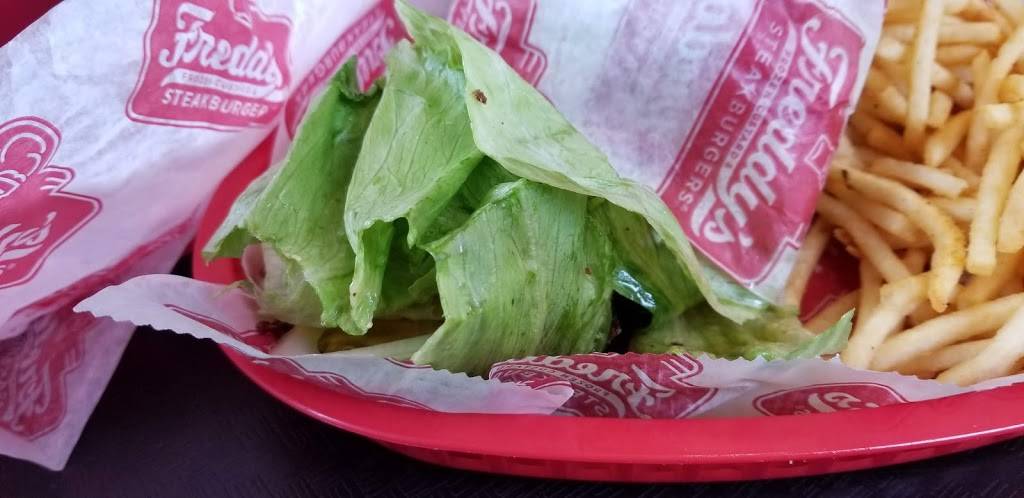 Freddys Frozen Custard & Steakburgers | restaurant | 917 Charleston Ave E, Mattoon, IL 61938, USA | 2172353820 OR +1 217-235-3820