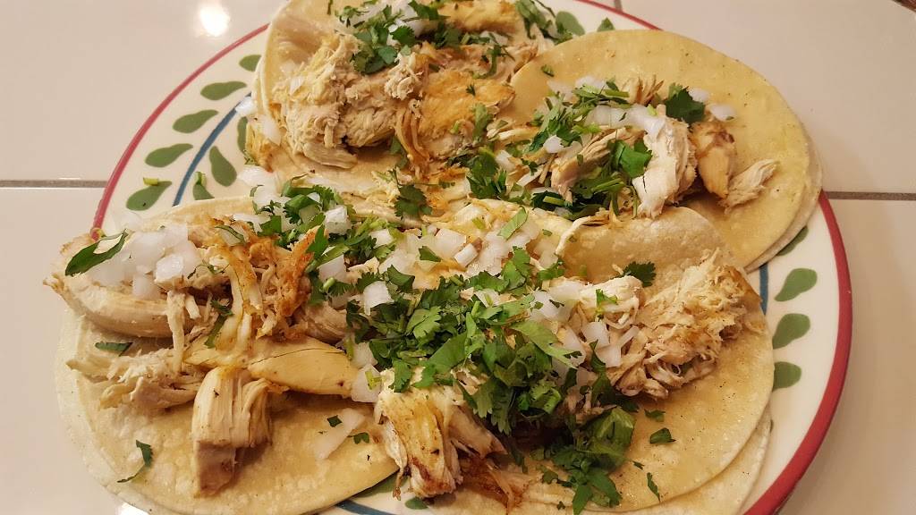 El Pueblito | restaurant | 1027 Dillerville Rd, Lancaster, PA 17603, USA | 7173939411 OR +1 717-393-9411