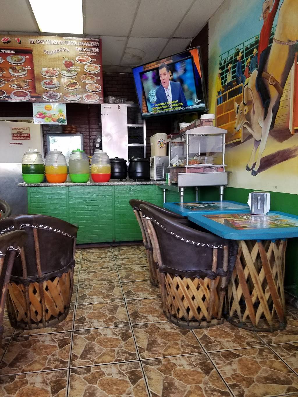 Tacos Mi Rincón Tapatio | restaurant | 13189 Gladstone Ave, Sylmar, CA 91342, USA | 8183673269 OR +1 818-367-3269