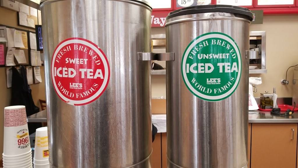 Lees Famous Recipe Chicken | restaurant | 15602 Manchester Rd, Ellisville, MO 63011, USA | 6362271718 OR +1 636-227-1718