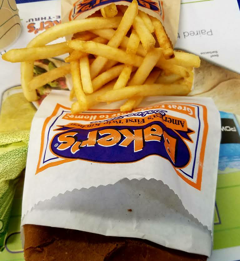 Bakers Drive-Thru | restaurant | 27352 Base Line St, Highland, CA 92346, USA | 9098845233 OR +1 909-884-5233