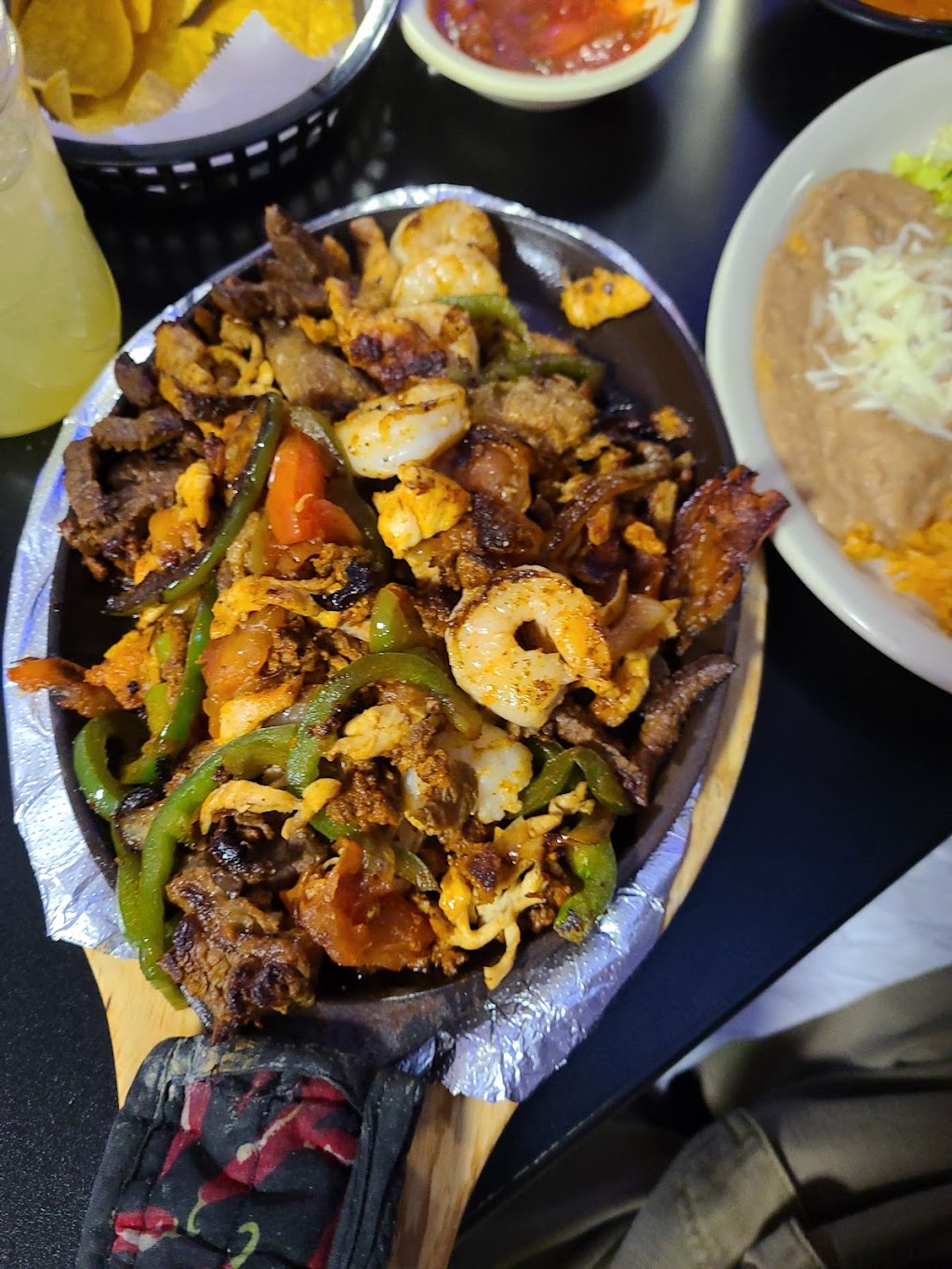 Empireo | restaurant | 1700 Rozella Rd, Warsaw, IN 46580, USA | 5743764194 OR +1 574-376-4194