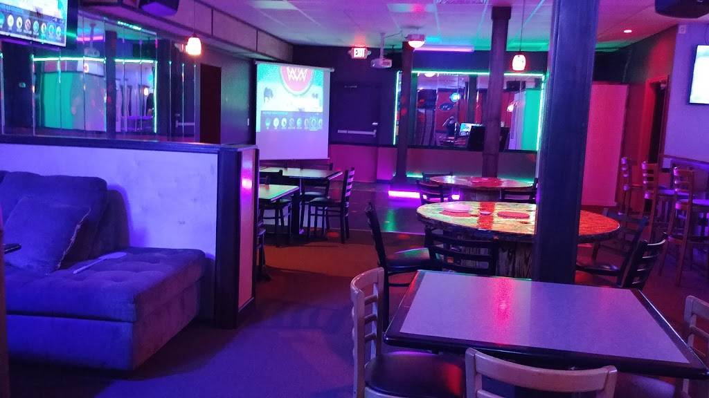 C & J Karaoke Bar | restaurant | 15090 Fort Campbell Blvd, Oak Grove, KY 42262, USA | 2706975300 OR +1 270-697-5300