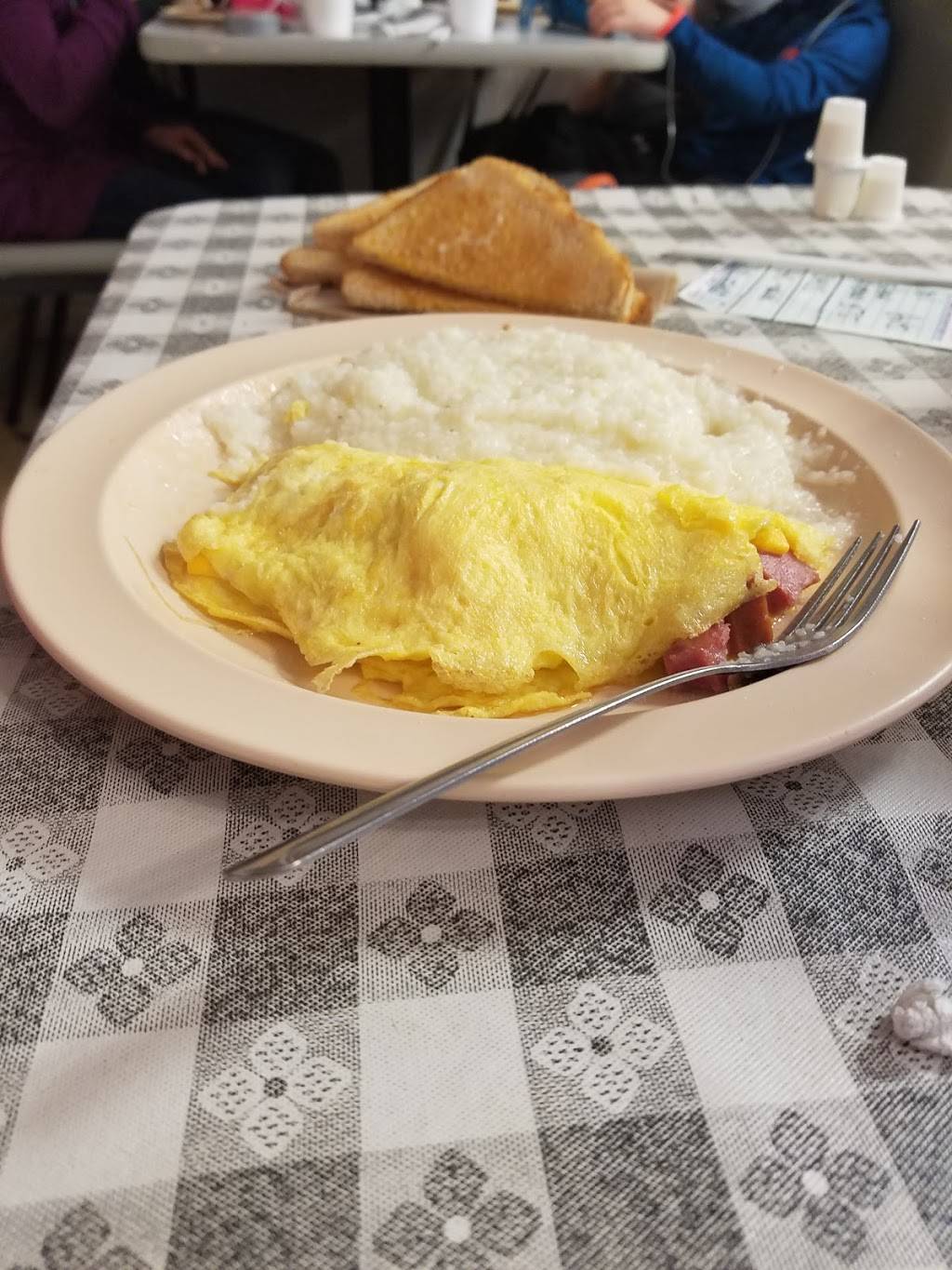 Grannys Kitchen | restaurant | 16 N Howard St, Inman, SC 29349, USA | 8644720909 OR +1 864-472-0909