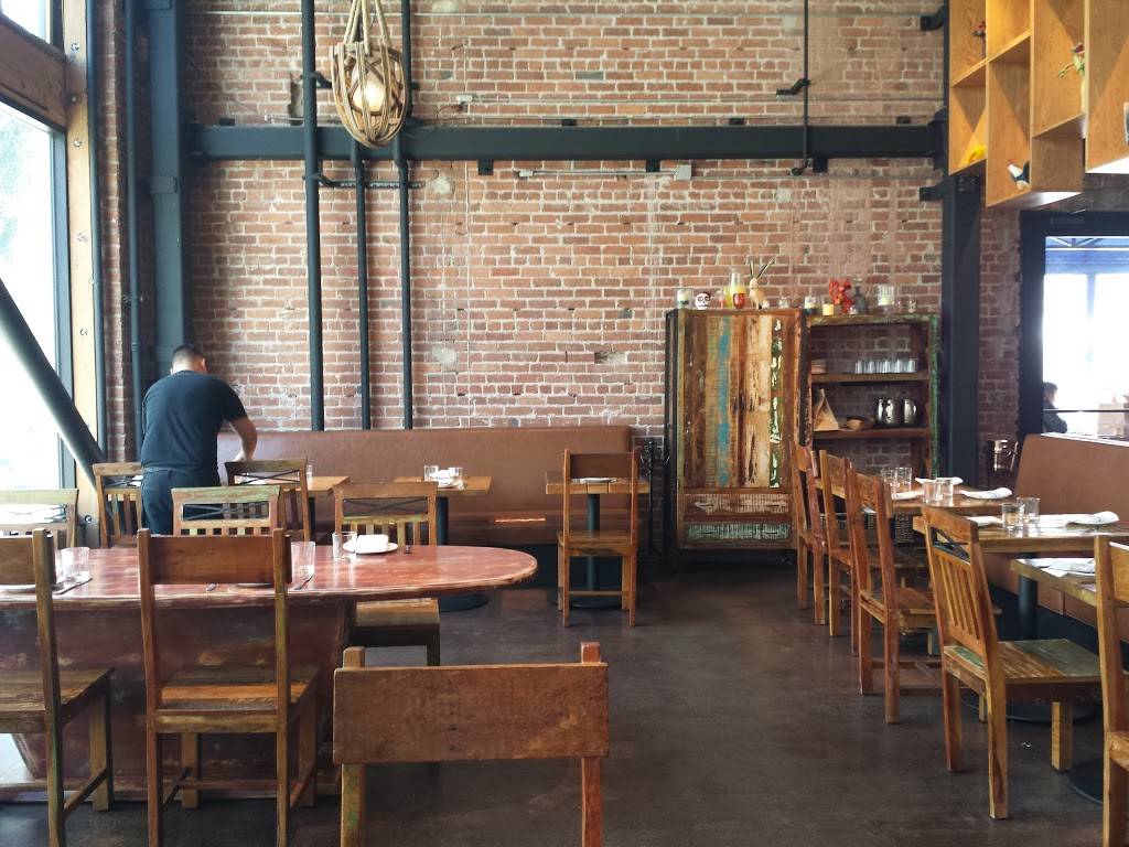 Calavera | restaurant | 2337 Broadway, Oakland, CA 94612, USA | 5103383273 OR +1 510-338-3273