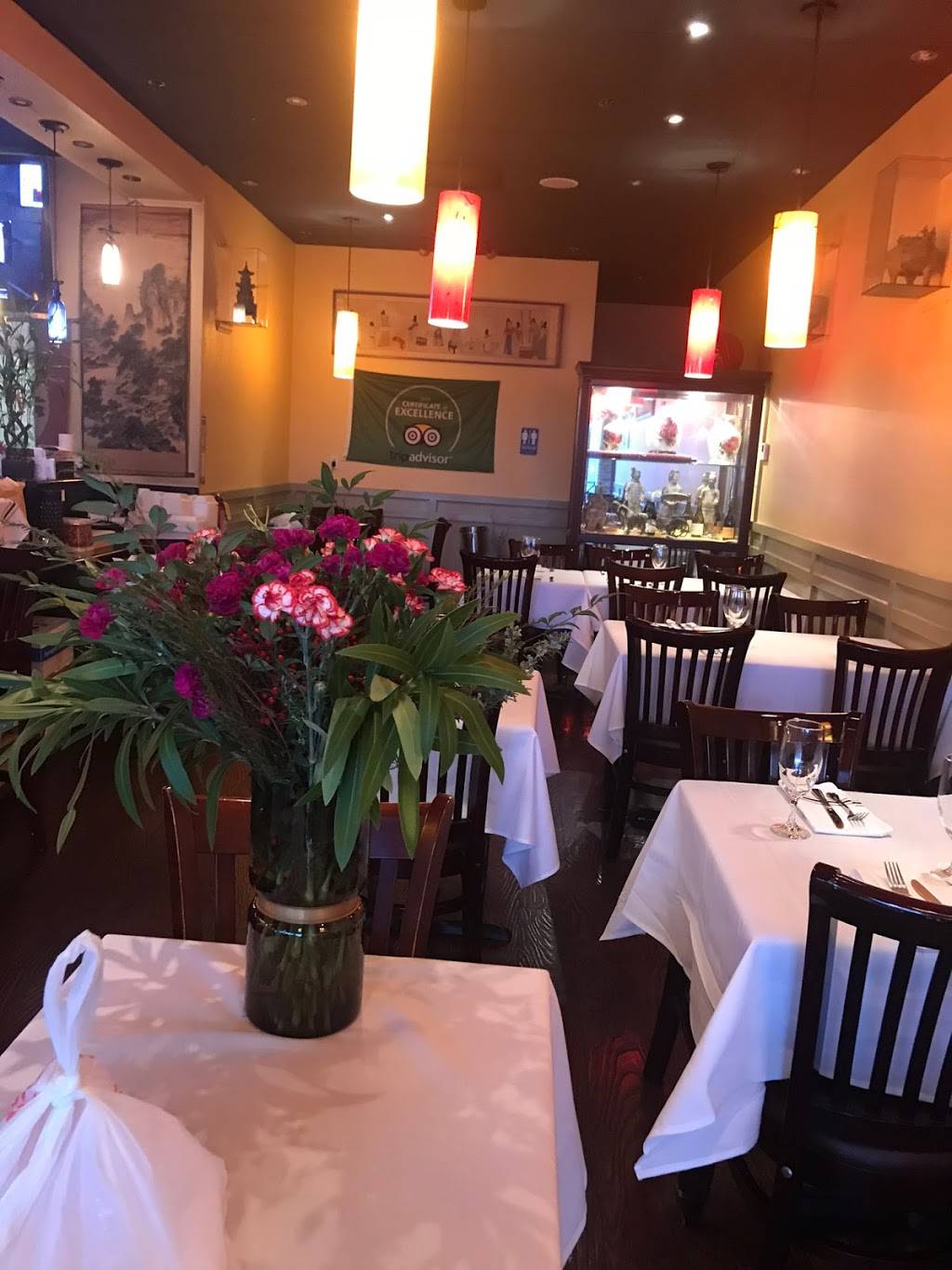 Folsom Palace | restaurant | 1169 Riley St, Folsom, CA 95630, USA | 9169838880 OR +1 916-983-8880