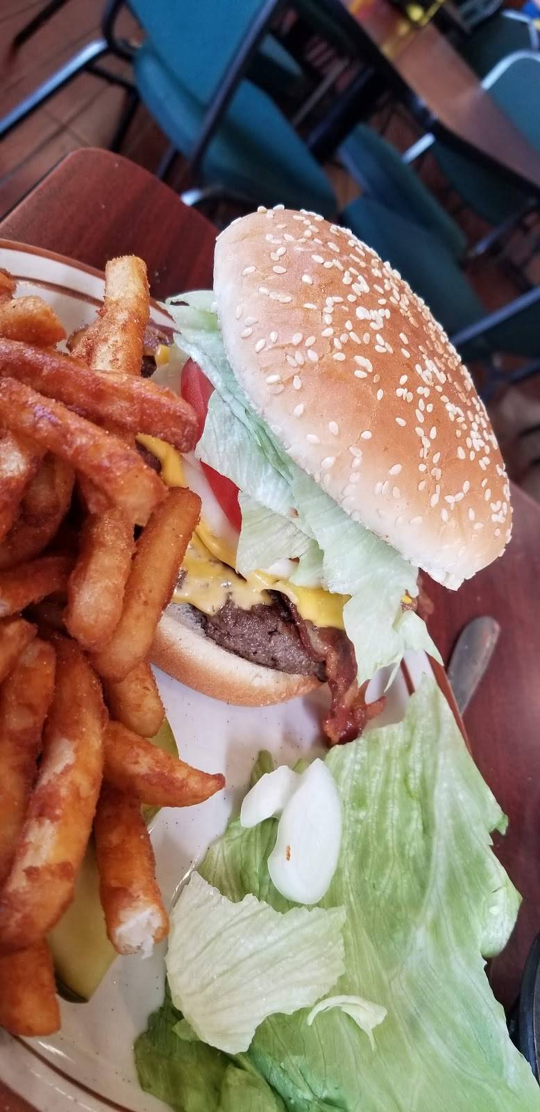 Rossville Family Restaurant | restaurant | 715 S Chicago St, Rossville, IL 60963, USA | 2177486201 OR +1 217-748-6201