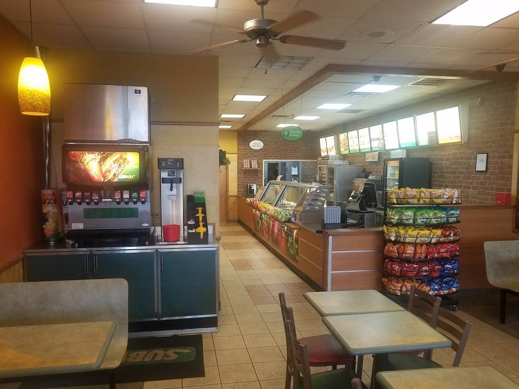 Subway | restaurant | 7817 Waynetowne Blvd, Huber Heights, OH 45424, USA | 9372364478 OR +1 937-236-4478