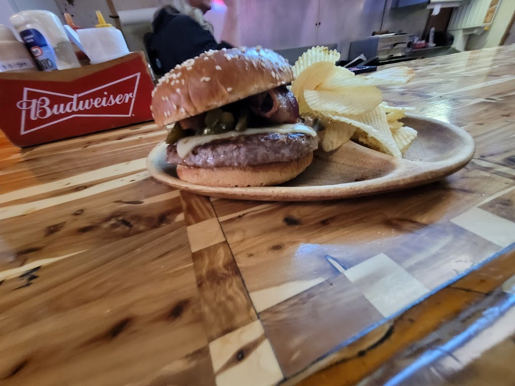 Smokehouse Saloon | restaurant | 526 Greybull Ave, Greybull, WY 82426, USA | 3077652212 OR +1 307-765-2212