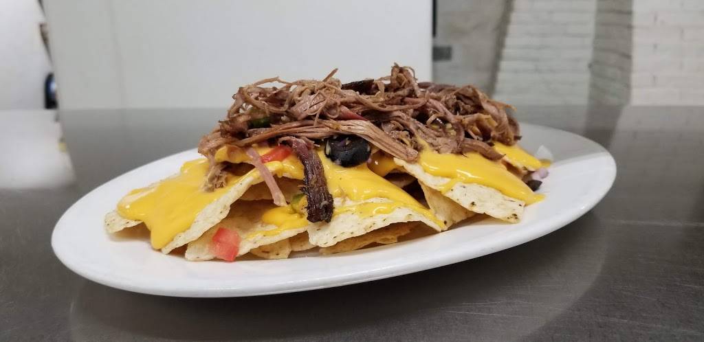 Stewarts Ol Smokehouse | restaurant | 412 Broadway St, Valley Falls, KS 66088, USA | 7855737605 OR +1 785-573-7605