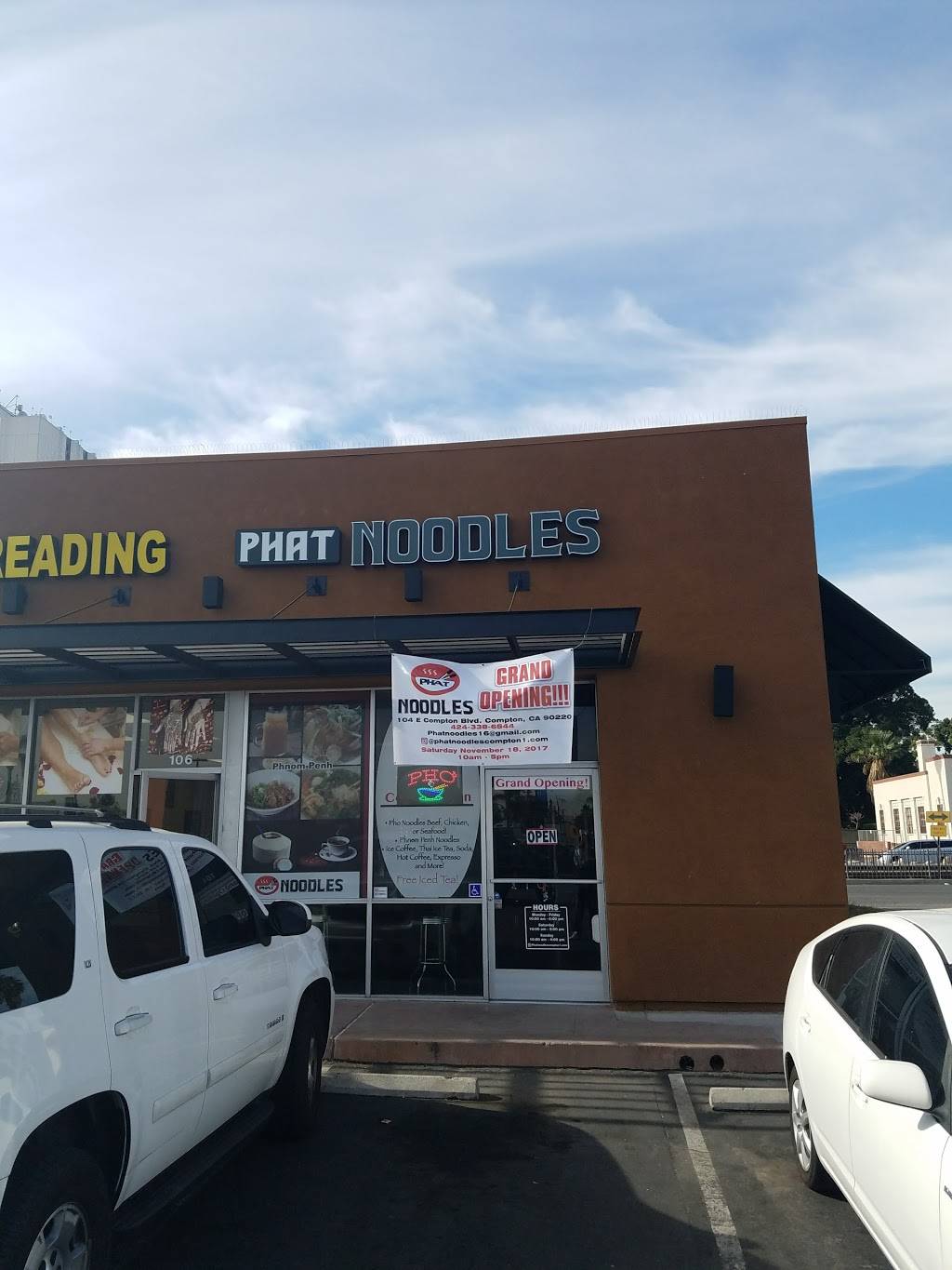 Phat Noodles | restaurant | 104 E Compton Blvd, Compton, CA 90220, USA | 4243386844 OR +1 424-338-6844