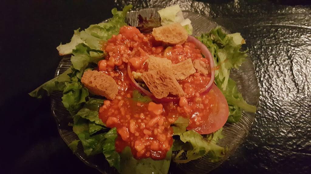 Smokys Club | restaurant | 3005 University Ave, Madison, WI 53705, USA | 6082332120 OR +1 608-233-2120