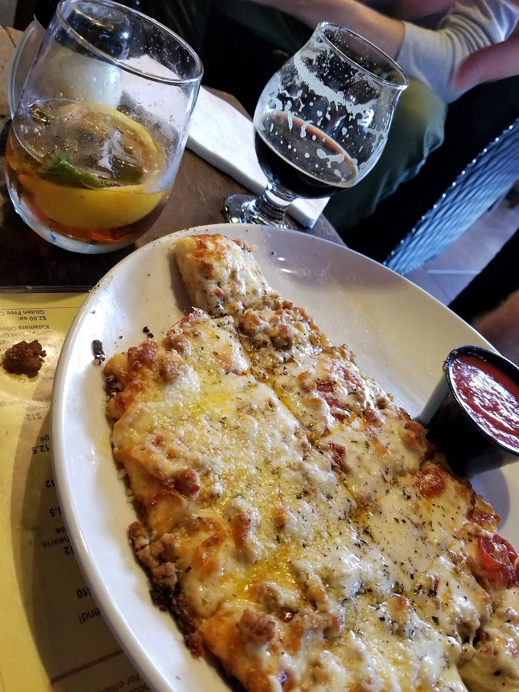 Iechyd Da Brewing Company | restaurant | 317 N Main St, Elkhart, IN 46516, USA | 5742930506 OR +1 574-293-0506