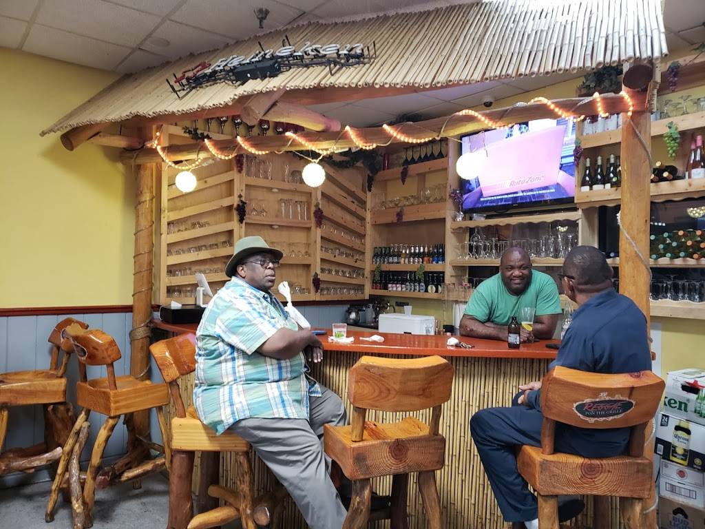 REGGAE PON THE GRILLE | restaurant | 8032 W McNab Rd, North Lauderdale, FL 33068, USA | 7542208738 OR +1 754-220-8738