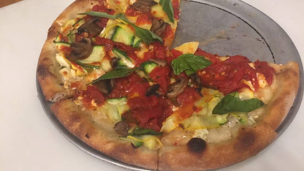 Pizza Moda | restaurant | 1401 University Ave, Berkeley, CA 94702, USA | 5108415200 OR +1 510-841-5200