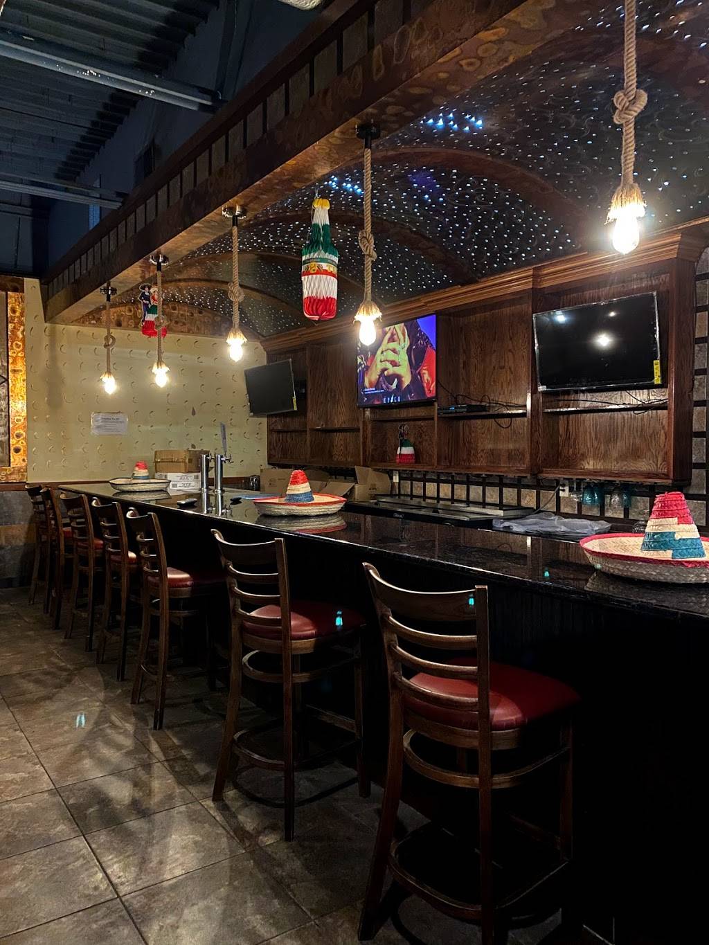 Lupita’s Mexican Grill | restaurant | 14401 US-431, Guntersville, AL 35976, USA | 2564862008 OR +1 256-486-2008