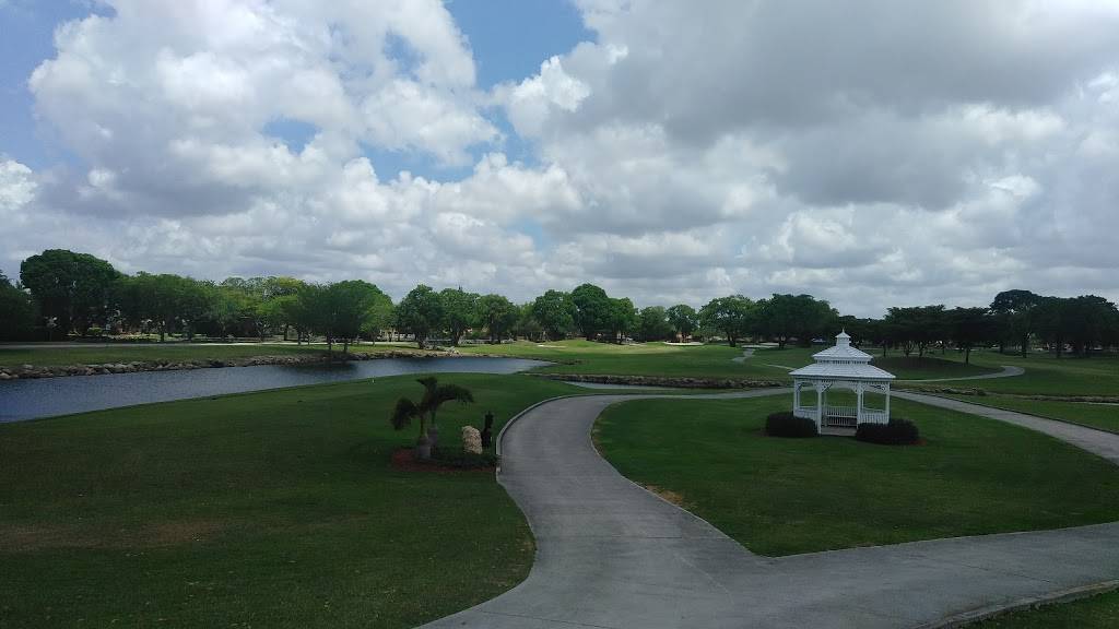 Miccosukee Golf & Country Club | restaurant | 6401 Kendale Lakes Dr, Miami, FL 33183, USA | 3053823930 OR +1 305-382-3930