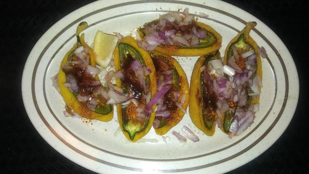 Curry n Cake | bakery | 2015 E Arbors Dr #270, Charlotte, NC 28262, USA | 7046885972 OR +1 704-688-5972