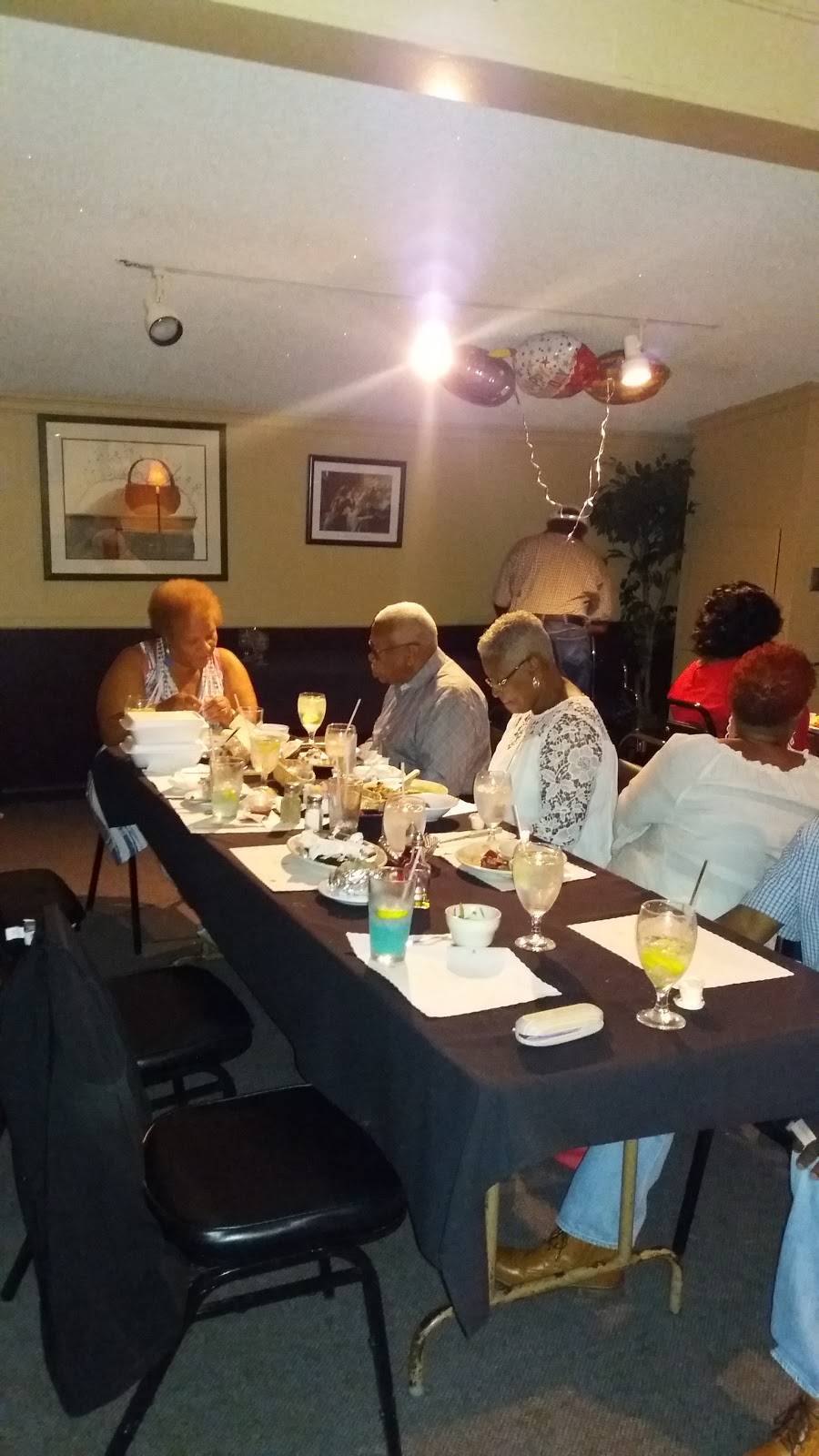 Yarboroughs Restaurant | restaurant | 321 Marco Blvd, Lexington, NC 27295, USA | 3369567781 OR +1 336-956-7781