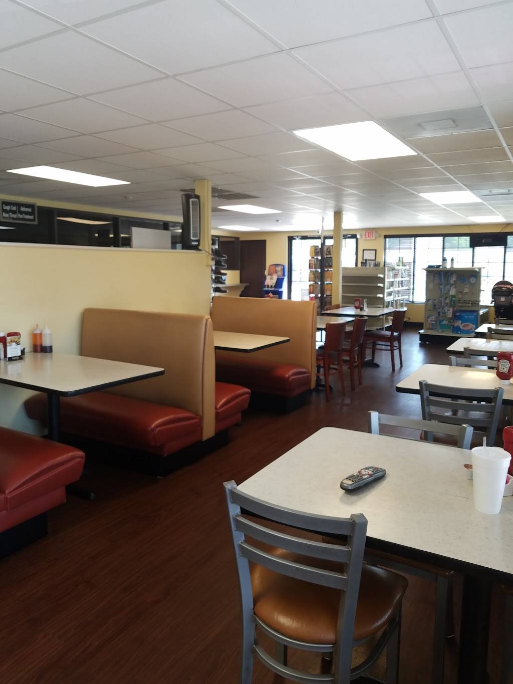 J Dykes Food Court | restaurant | 4901 Yale St, Houston, TX 77018, USA | 7136917438 OR +1 713-691-7438