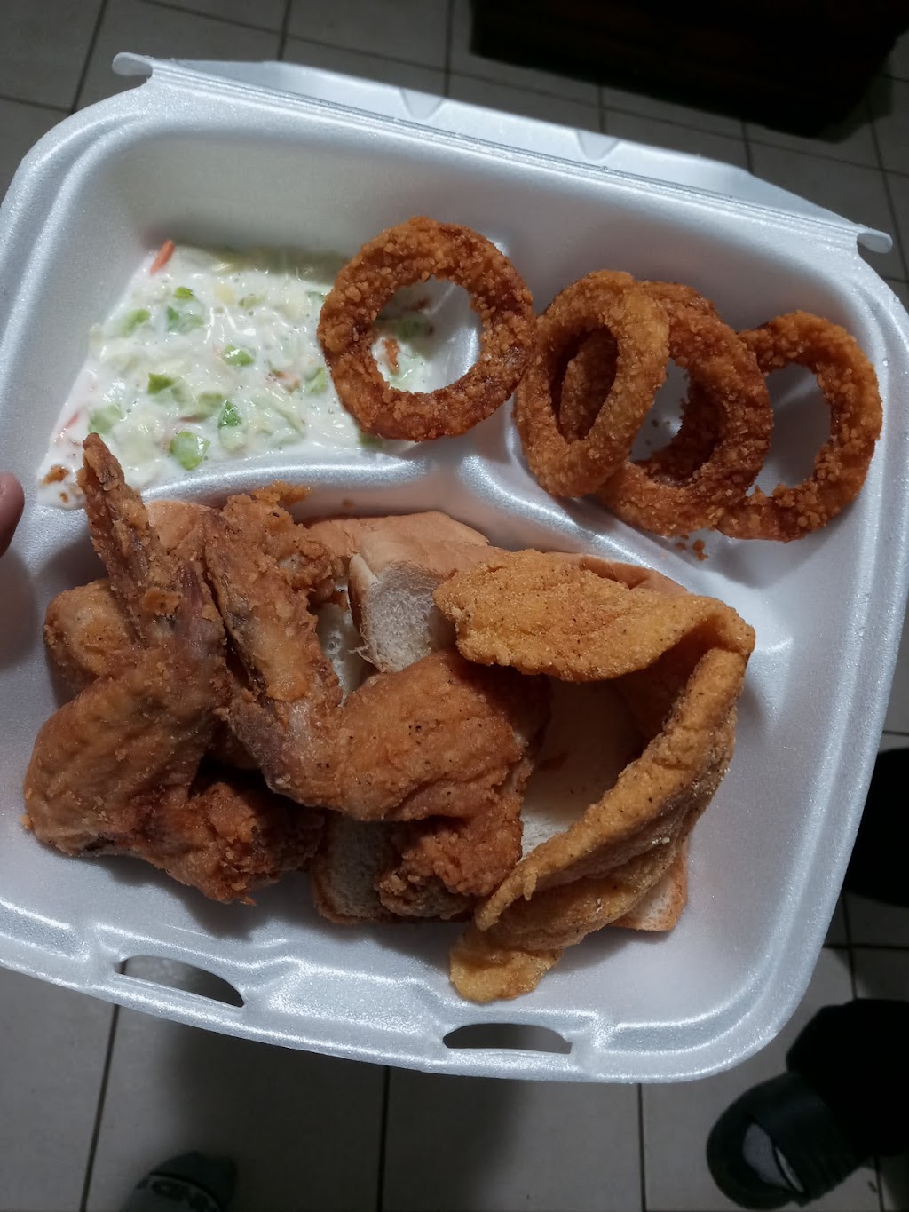 Hungry Sharks | restaurant | 1910 Marshall Rd #1, Jacksonville, AR 72076, USA | 5012411130 OR +1 501-241-1130