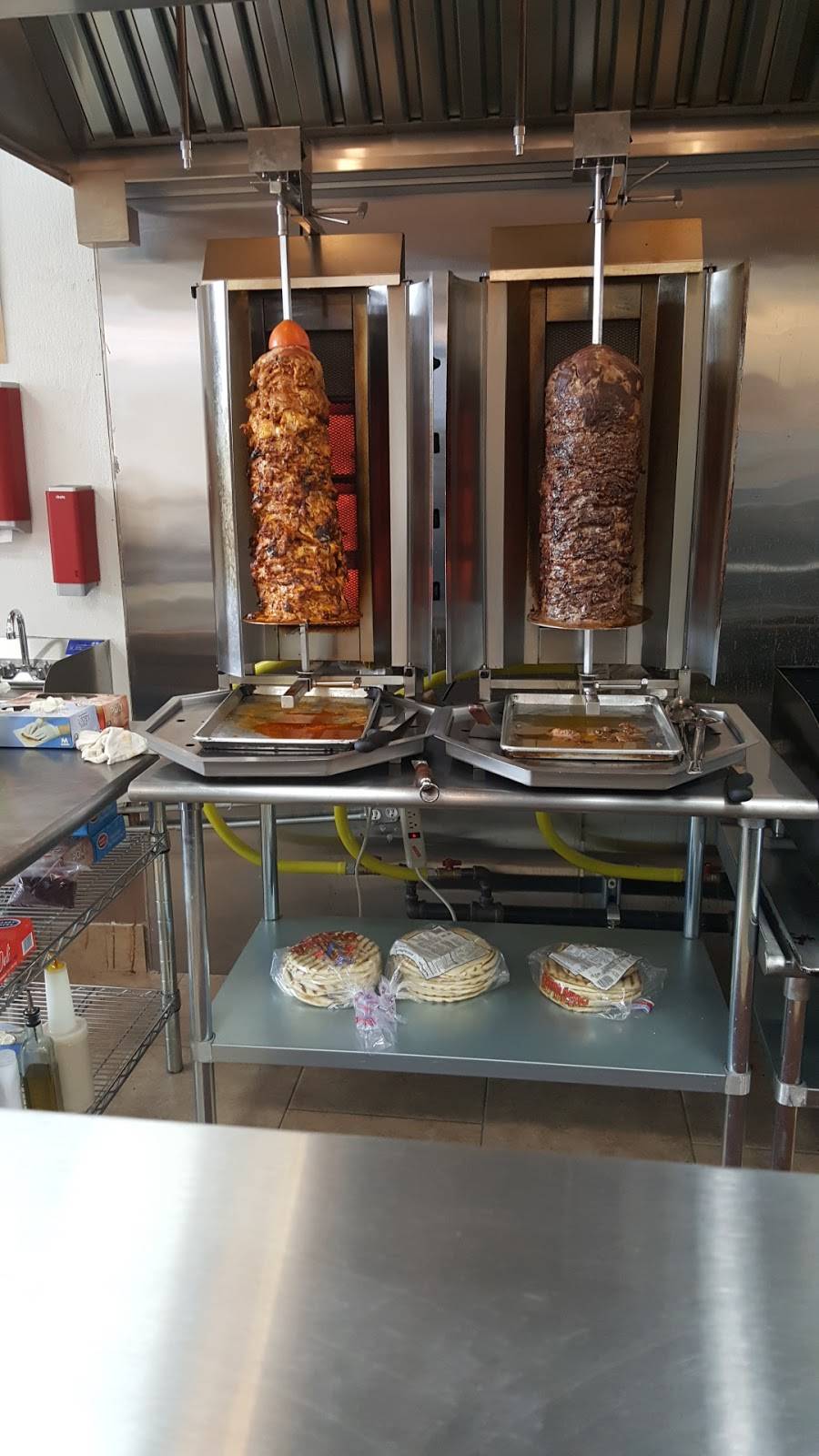 Florya Pita Grill | restaurant | Bohemia, NY 11716, USA | 6317506300 OR +1 631-750-6300