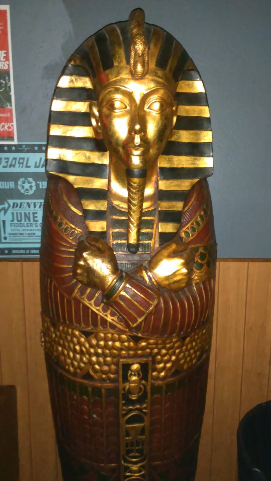 Globe Hall Live Music and BBQ | restaurant | 4483 Logan St, Denver, CO 80216, USA | 3032961003 OR +1 303-296-1003