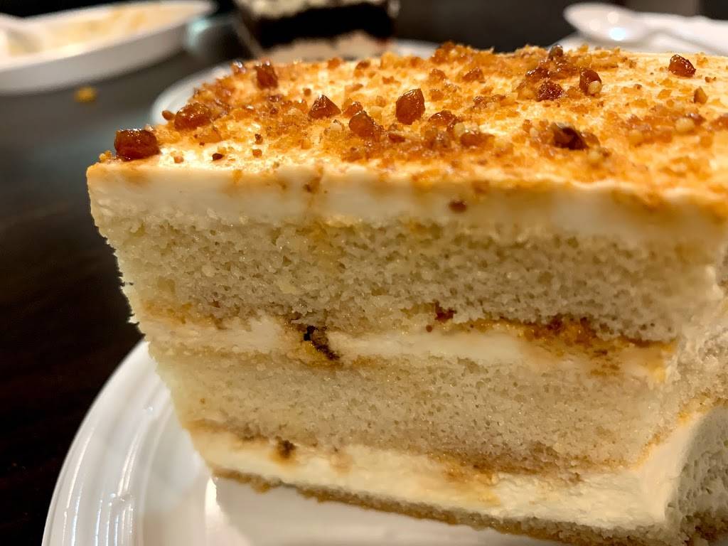 Country Oven | restaurant | 2501 McNair Farms Dr #8, Herndon, VA 20171, USA | 7037932253 OR +1 703-793-2253