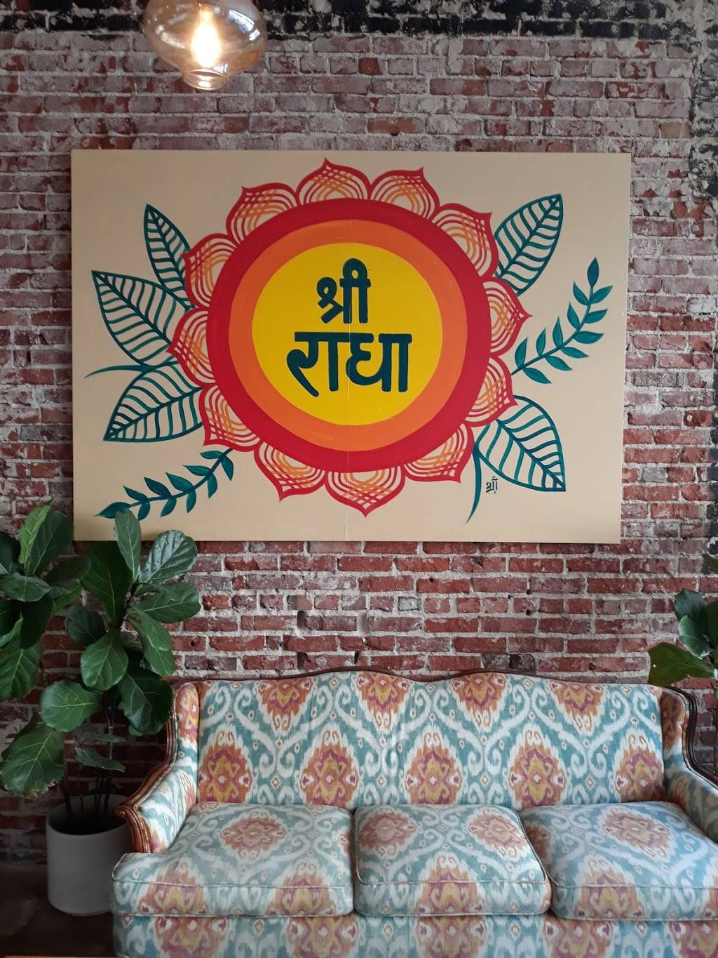Ahimsa Vegan Cafe | restaurant | 340 E 4th St, Long Beach, CA 90802, USA | 5624357113 OR +1 562-435-7113