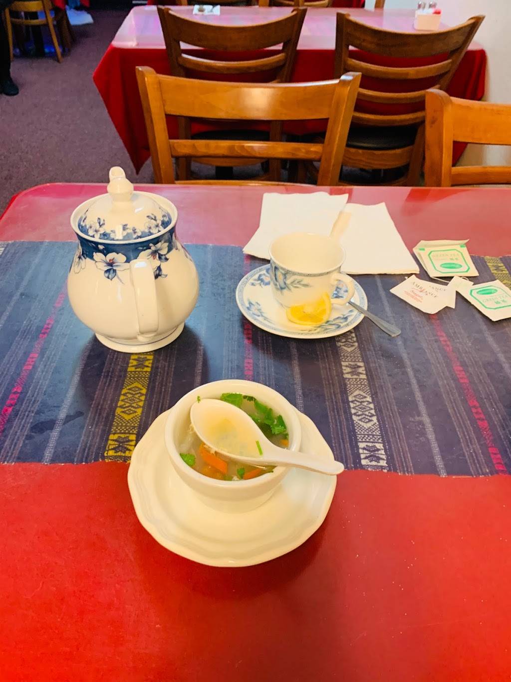 A Gem of Thailand | restaurant | 66 E Herndon Ave, Fresno, CA 93720, USA | 5594460607 OR +1 559-446-0607