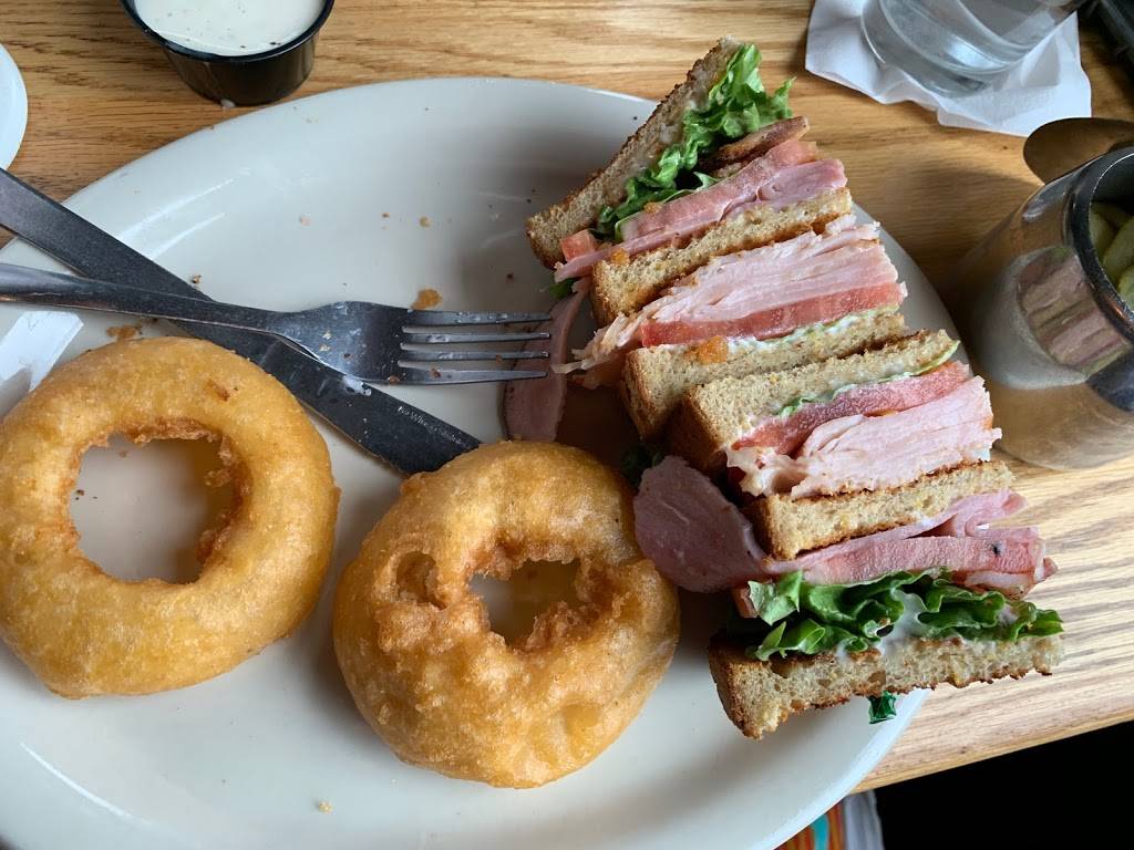 Sidetrack Bar and Grill | restaurant | 56 E Cross St, Ypsilanti, MI 48198, USA | 7344831035 OR +1 734-483-1035