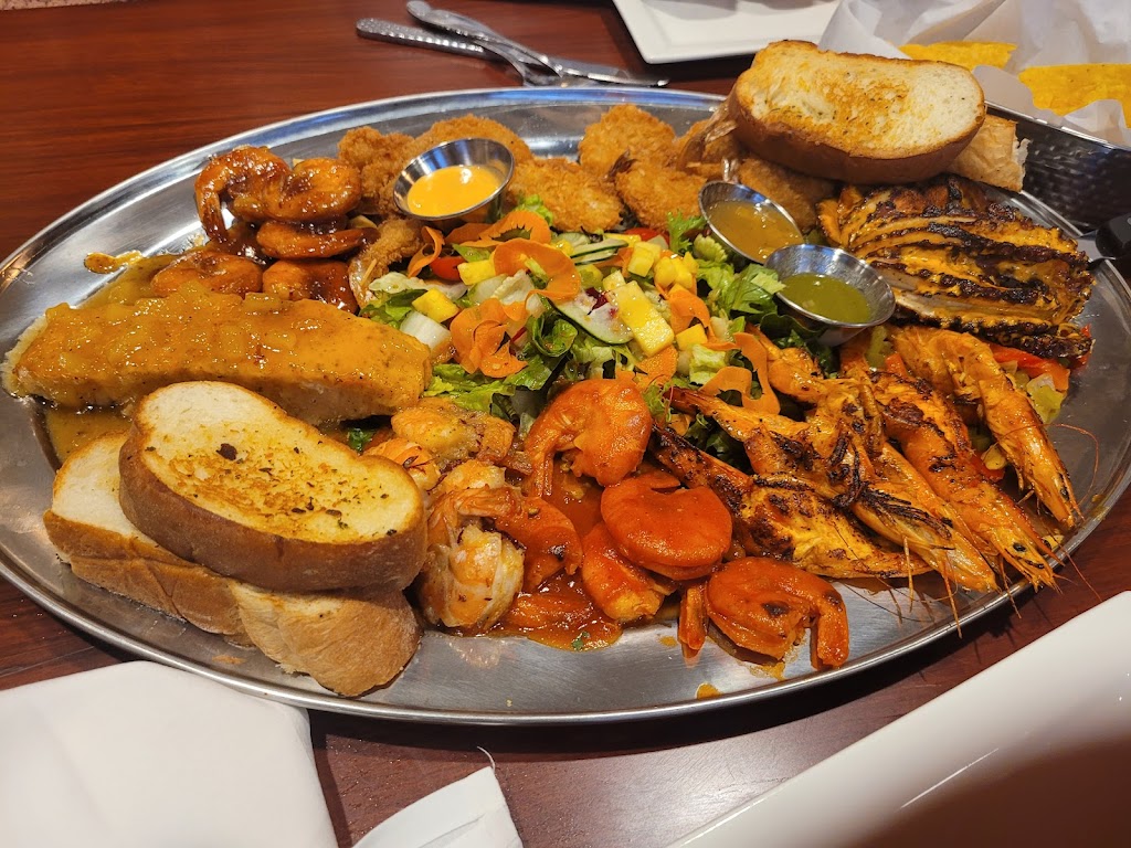 La Villa Grill & Bar | restaurant | 18675 SE Stark St, Portland, OR 97233, USA | 5035127649 OR +1 503-512-7649