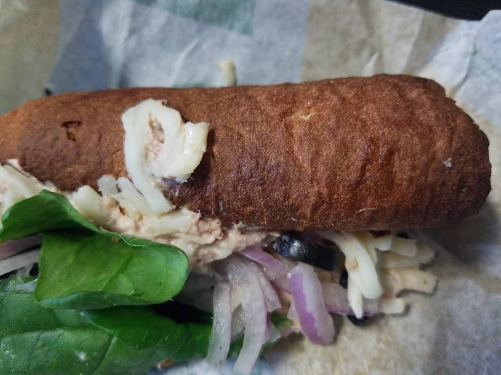 Subway Restaurants | restaurant | 2850 Stirling Rd Suites A-B, Hollywood, FL 33020, USA | 9543811244 OR +1 954-381-1244