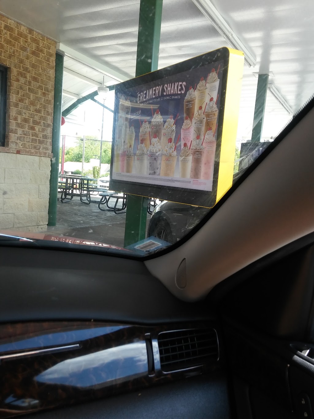 Sonic Drive-In | restaurant | 2407 N Broad St, Selma, AL 36701, USA | 3348752594 OR +1 334-875-2594