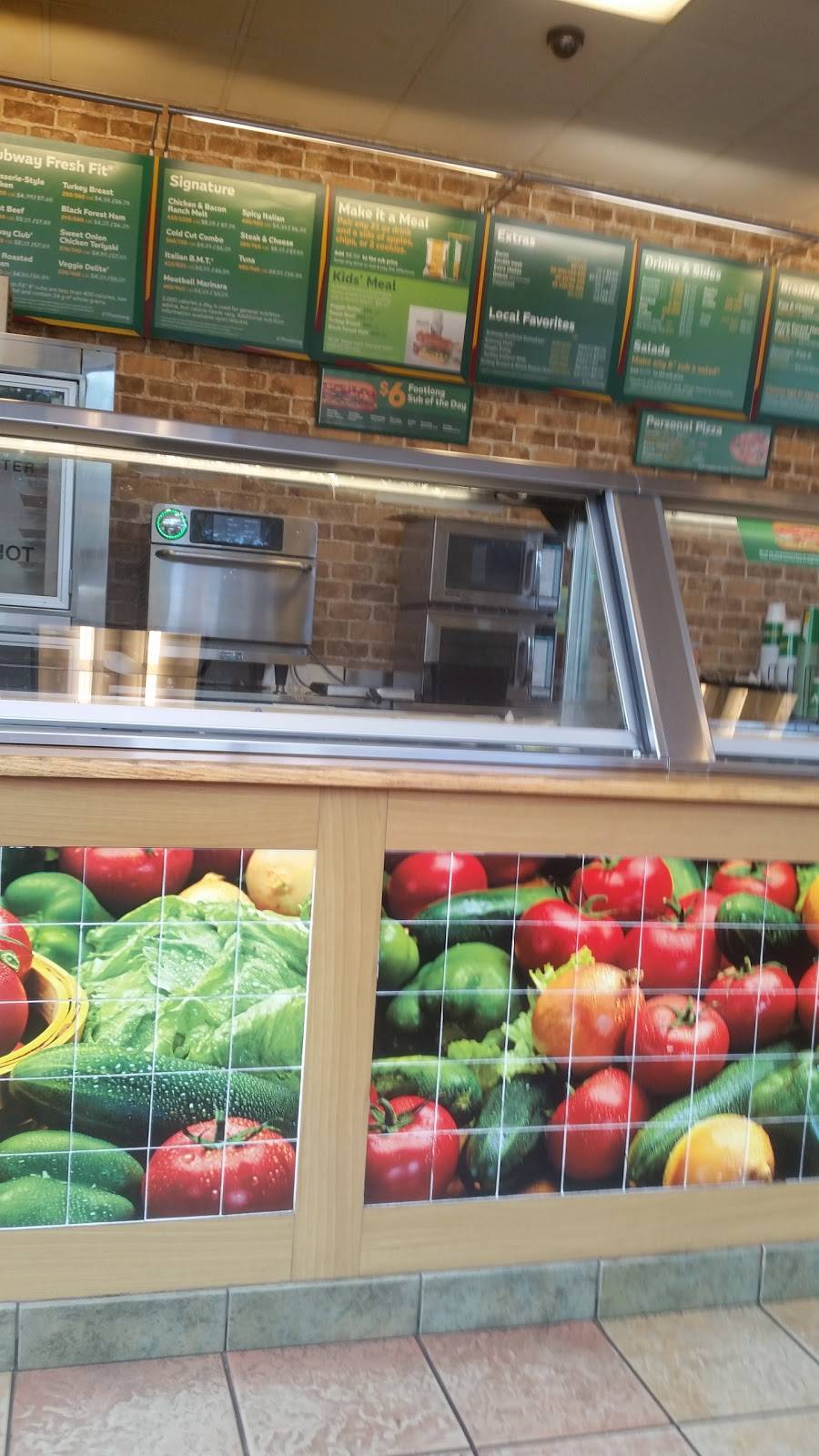 Subway | restaurant | 5808 Melton Rd, Gary, IN 46403, USA | 2199389665 OR +1 219-938-9665