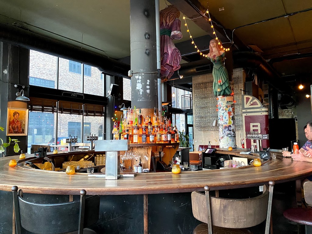 Park Bar | restaurant | 2040 Park Ave, Detroit, MI 48226, USA | 3139622933 OR +1 313-962-2933