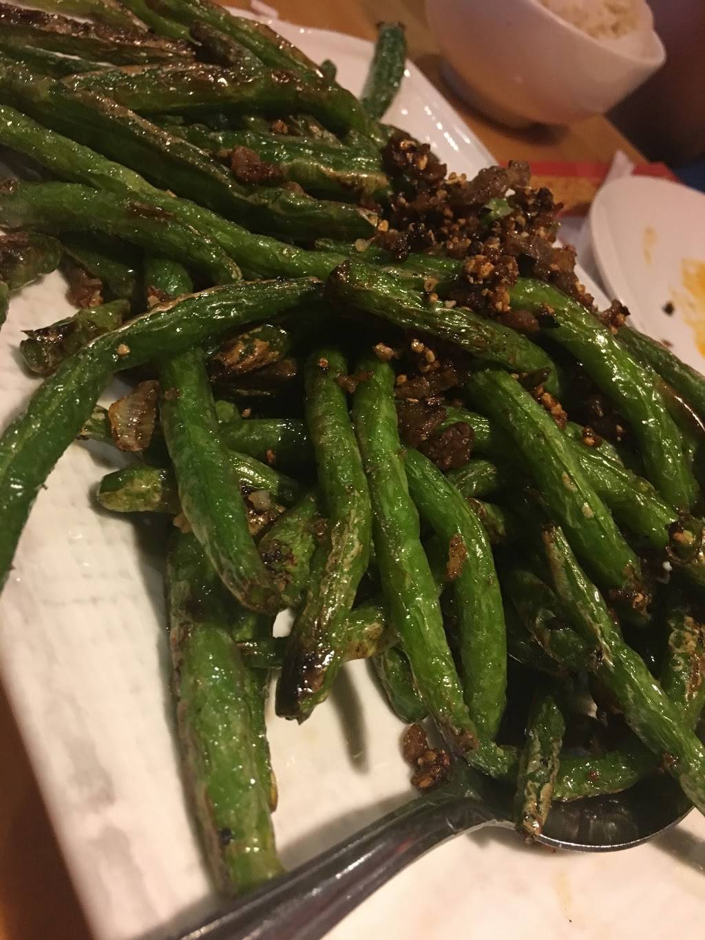 Fushia | restaurant | 15317 Amberly Dr, Tampa, FL 33647, USA | 8139036705 OR +1 813-903-6705