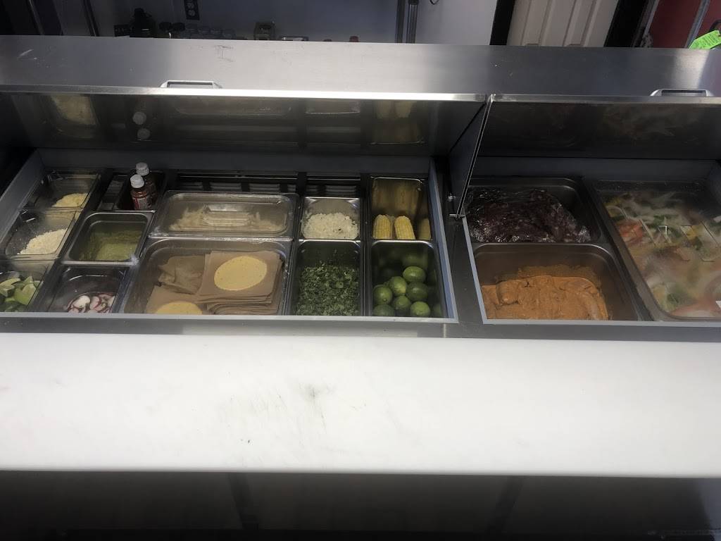 In and Out Burritos | restaurant | 494 Amherst St, Nashua, NH 03063, USA | 6034175532 OR +1 603-417-5532