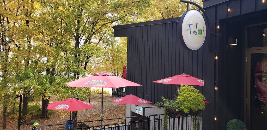Saint-Eloi Café Bistro | restaurant | 100 Rue Atawe, Gatineau, QC J8Y 6V8, Canada | 8195953222 OR +1 819-595-3222