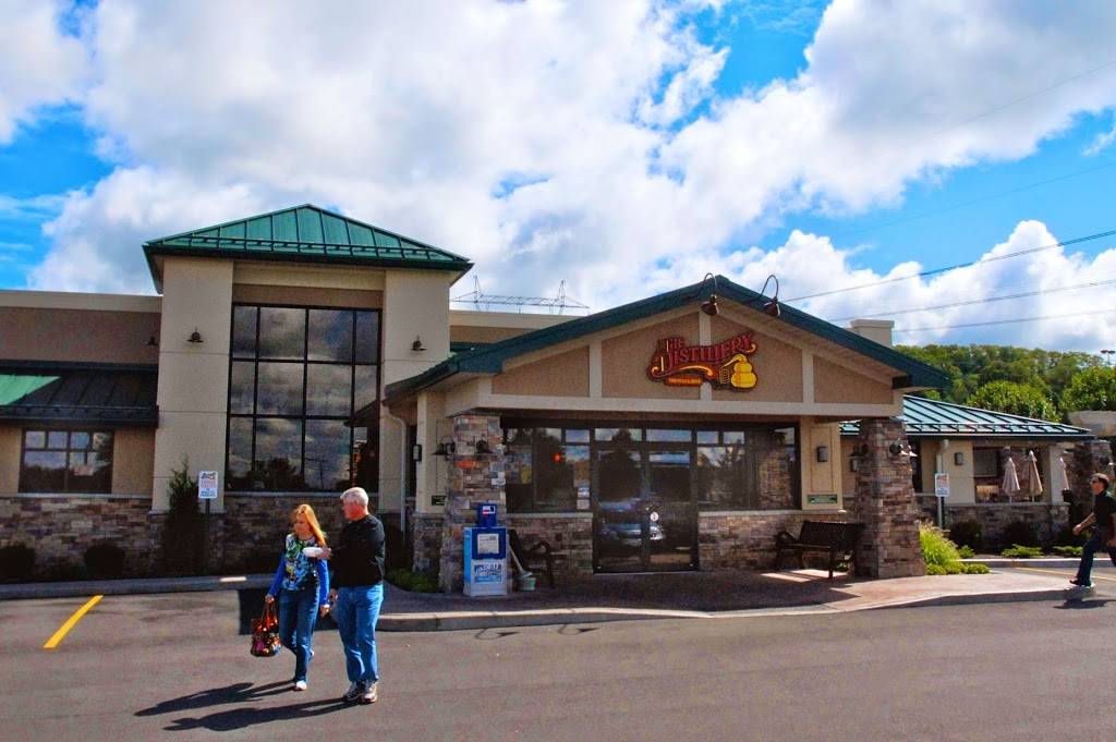 The Distillery Restaurant Victor | restaurant | 10 Square Dr, Victor, NY 14564, USA | 5854252337 OR +1 585-425-2337