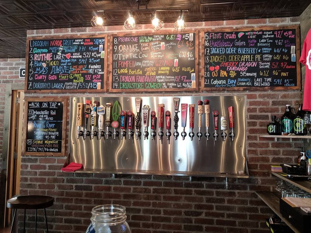 Dixies Biergarten | restaurant | 310 College Dr, Decorah, IA 52101, USA | 5632771295 OR +1 563-277-1295