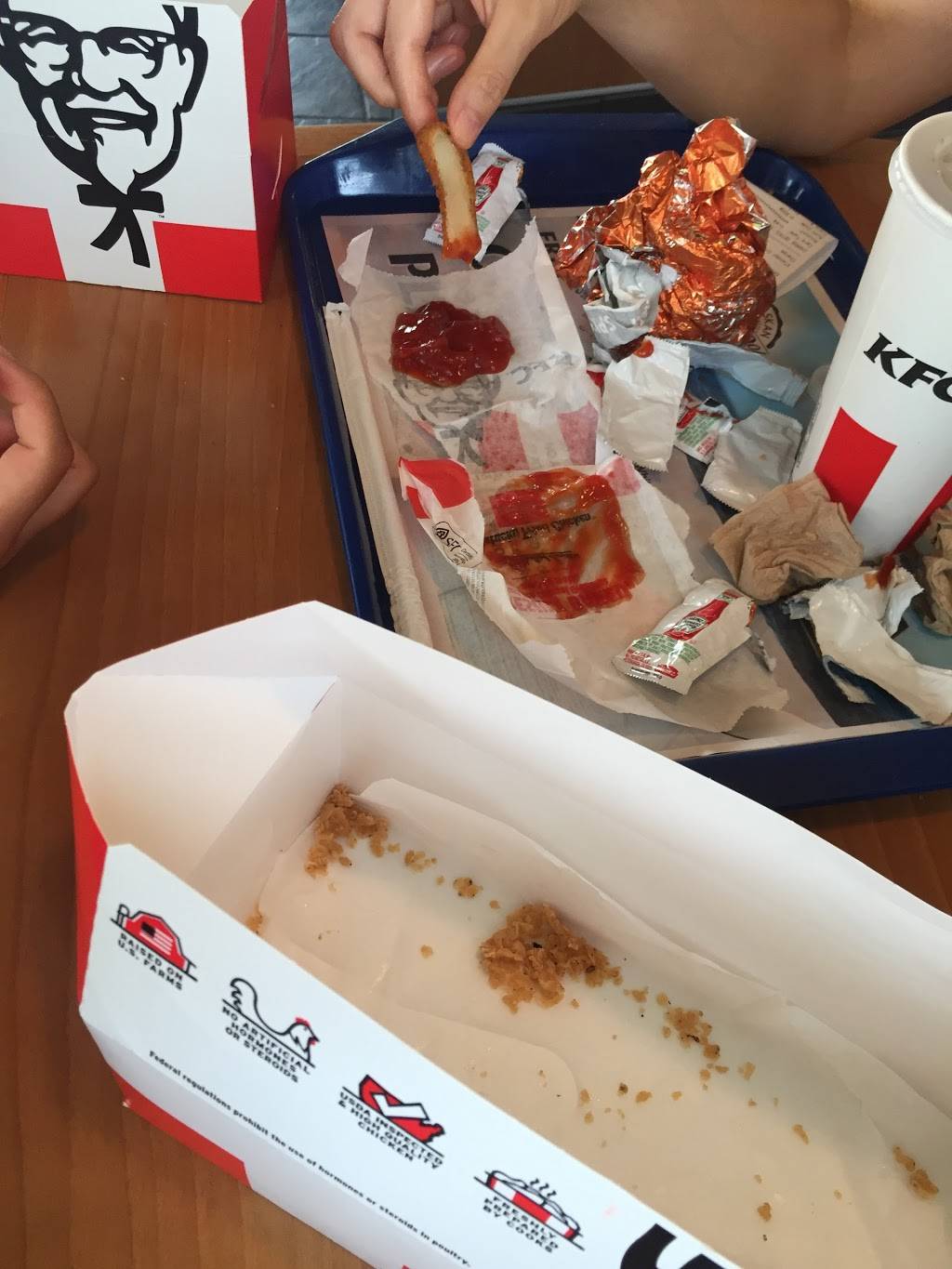 KFC | restaurant | 1325 17th St, Santa Ana, CA 92705, USA | 7145410310 OR +1 714-541-0310