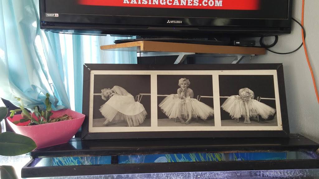 Brunos Pizza | restaurant | 6750 W Olive Ave #118, Peoria, AZ 85345, USA | 6234123372 OR +1 623-412-3372