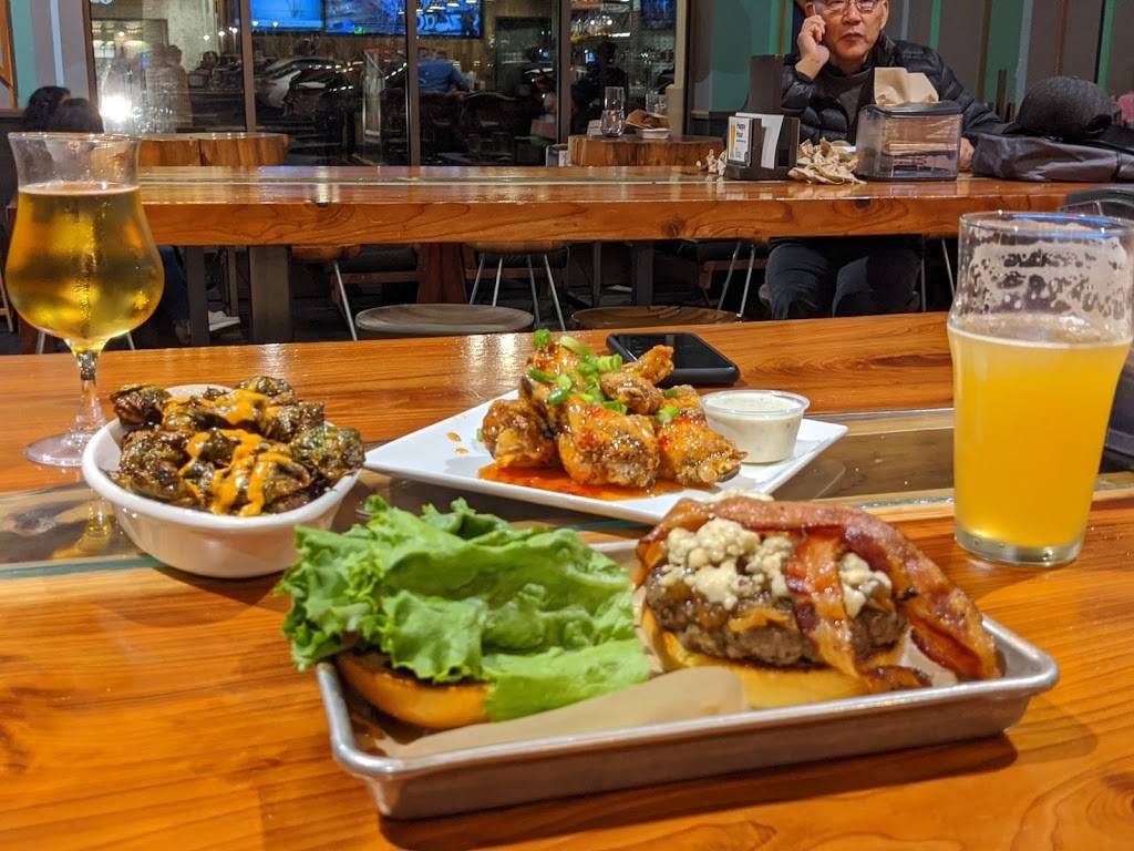 Floodcraft Taproom | restaurant | 2732 Augustine Dr #1600, Santa Clara, CA 95054, USA | 4085629162 OR +1 408-562-9162