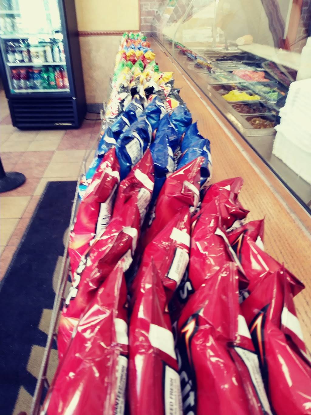 Subway | restaurant | 1958 W Chicago Ave, Chicago, IL 60622, USA | 7732764048 OR +1 773-276-4048