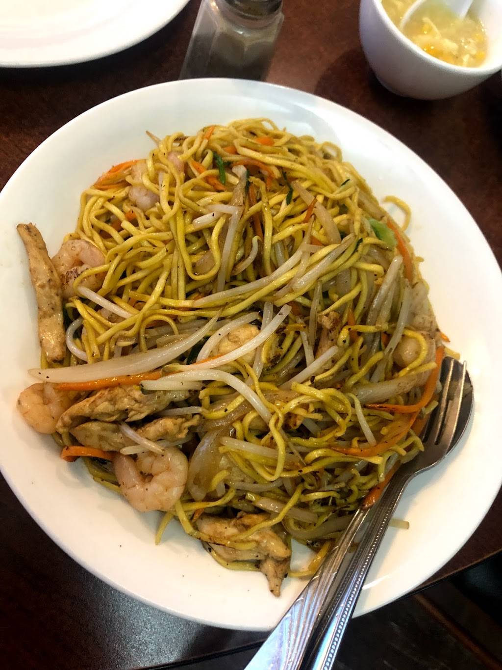 Wongs Asian Cuisine | restaurant | 2173 Lawrence Ave E, Scarborough, ON M1P 2P5, Canada | 4162850289 OR +1 416-285-0289