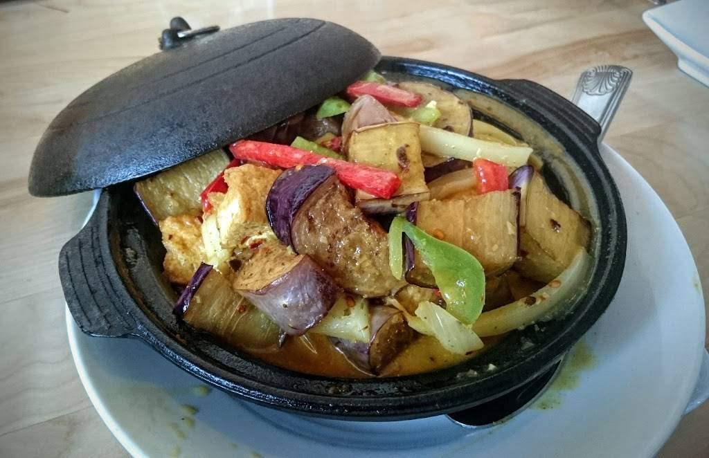 Golden Lotus | Vegetarian Restaurant | restaurant | 1301 Franklin St, Oakland, CA 94612, USA | 5108930383 OR +1 510-893-0383