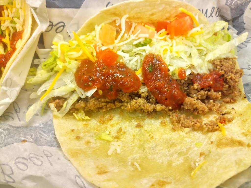 Taco Bueno | restaurant | 1419 N Collins St, Arlington, TX 76011, USA | 8178019127 OR +1 817-801-9127