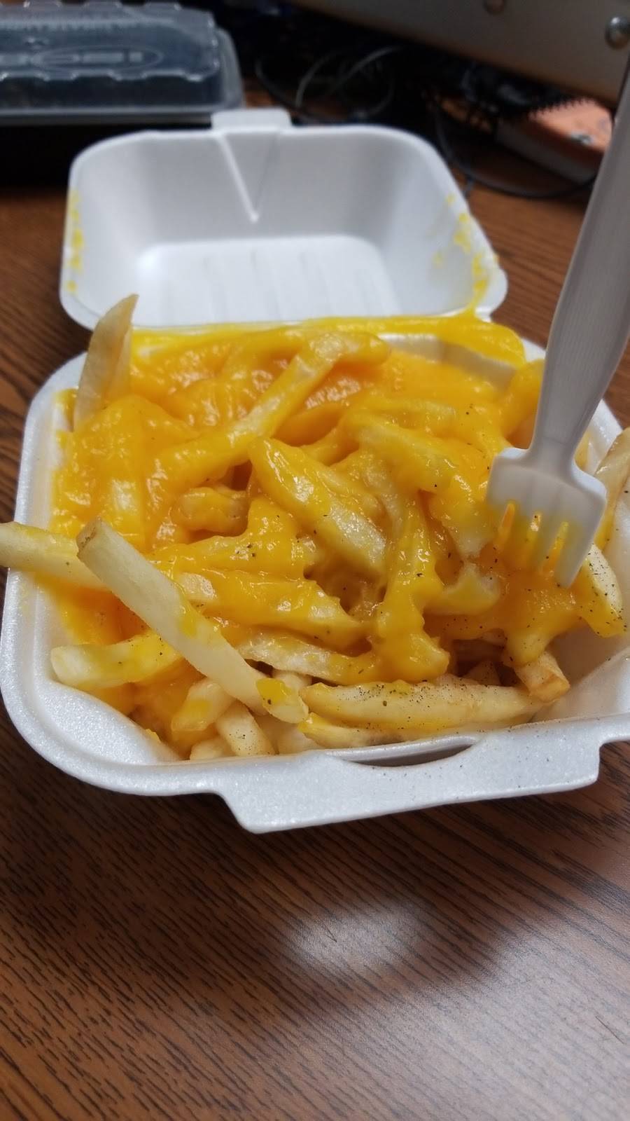 H Dog | restaurant | 36 US-41, Schererville, IN 46375, USA | 2193226382 OR +1 219-322-6382